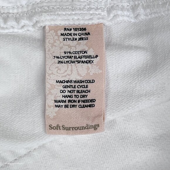 Soft Surroundings Ultimate Denim Pull-On White Slimming Shorts Size L - NWOT - Picture 11 of 11